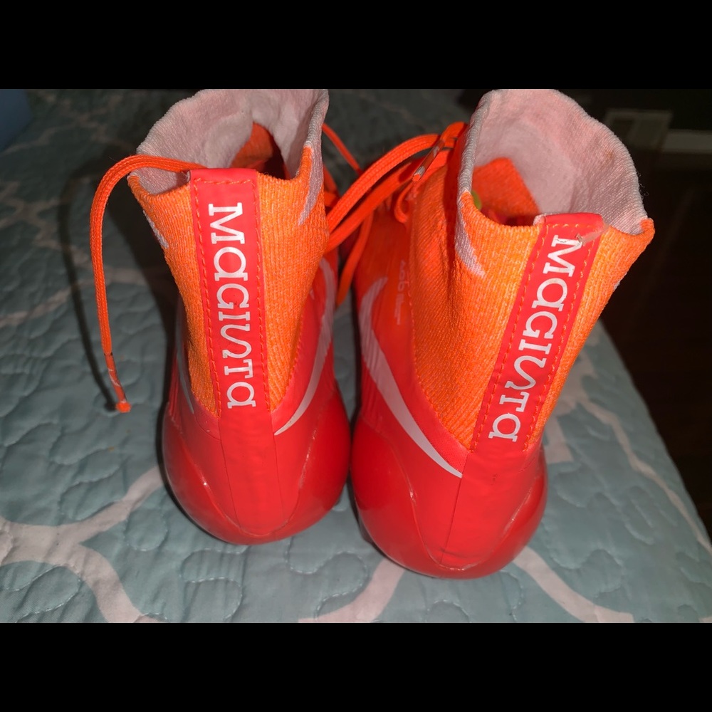 Women’s Nike Magista Soccer Cleat